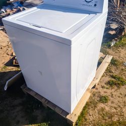 Amana Top Load Washing Machine – Works Great