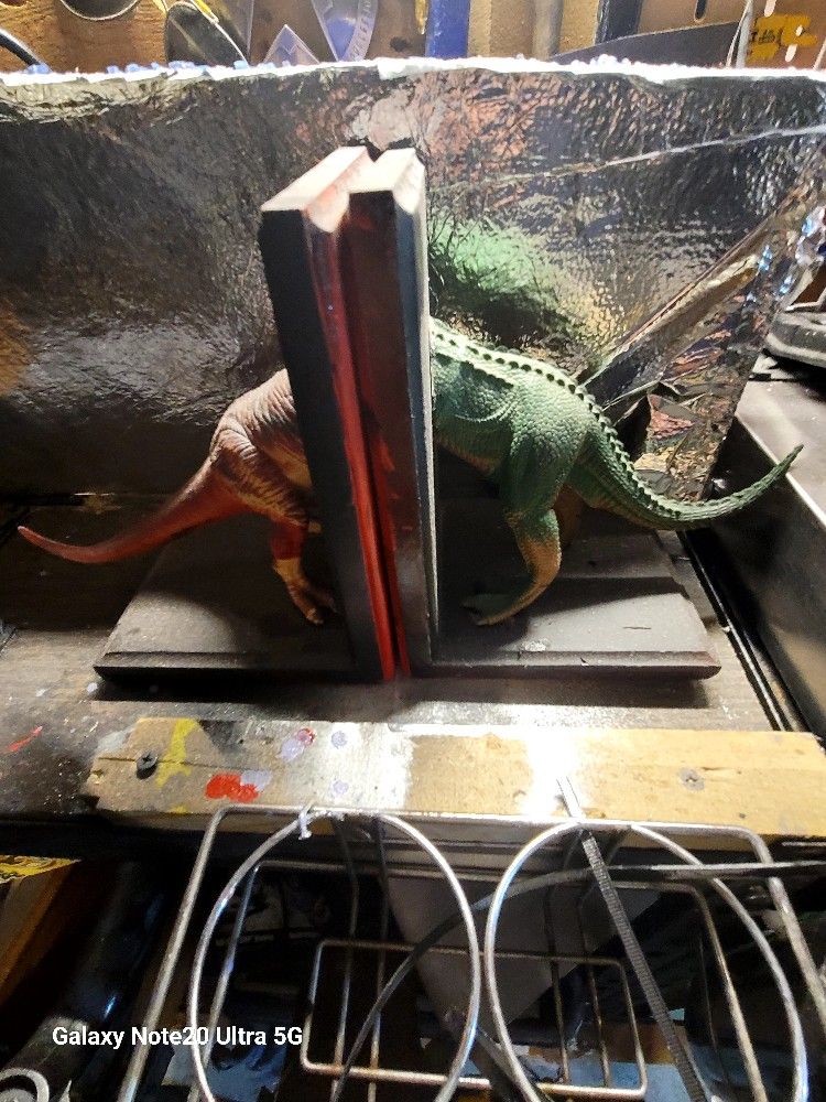 Dinosaur Book Ends