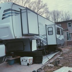 2021 Forest River 2021 50 footer