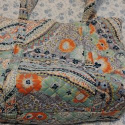 VERA BRADLEY SPRING PURSE