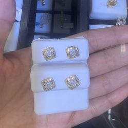 10K DIAMOND EARRINGS