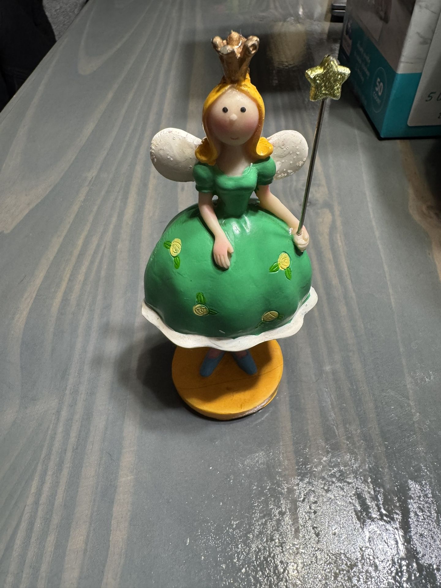 Green Fairy Princess With Wand Figuring 