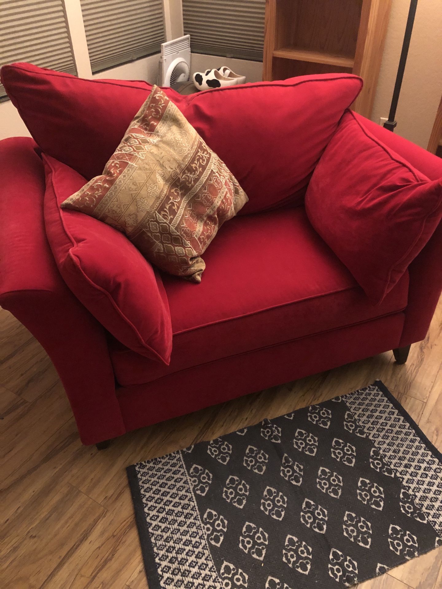 Beautiful Red Velvet Couch (“King Chair”)