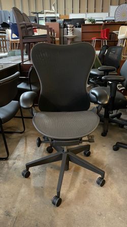 Herman miller mirra 2 office chair
