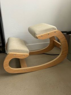 Kneeling chair