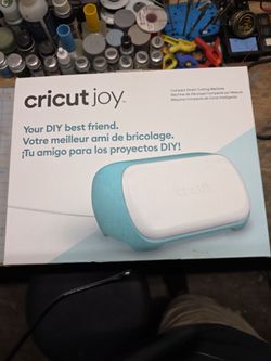 Cricut Joy Compact Smart Cutting Machine