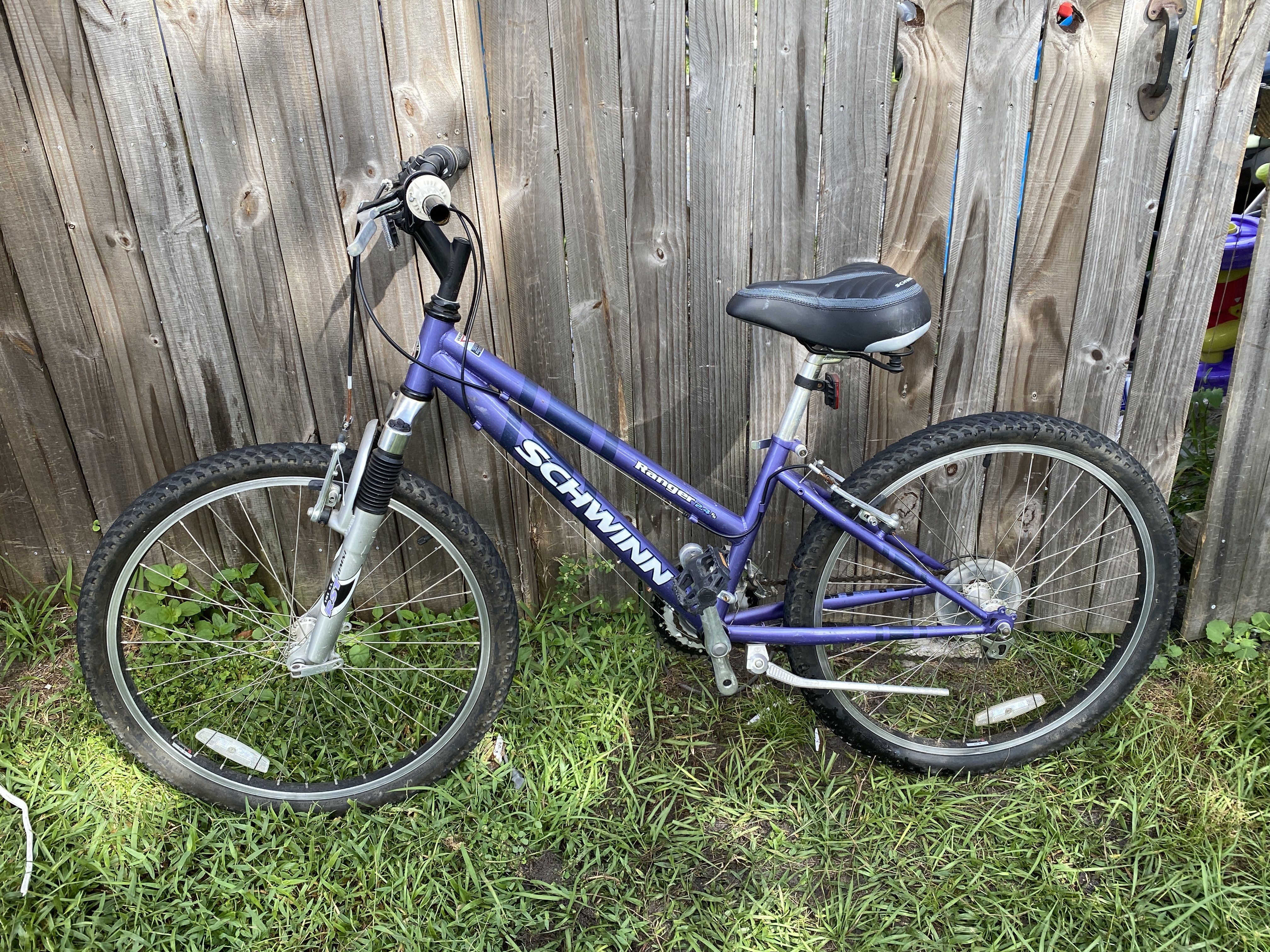 Schwinn ranger 24 purple hotsell