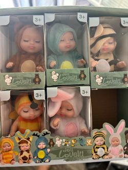 "Doll Lovely" set featuring six 4-inch mini baby dolls