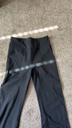 Black High-Waist Leggings with Pockets