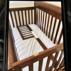 Kids Crib Covertable Bed