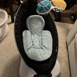 mamaroo swing and insert 
