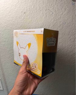 Pokemon 30th Celebrations ETB