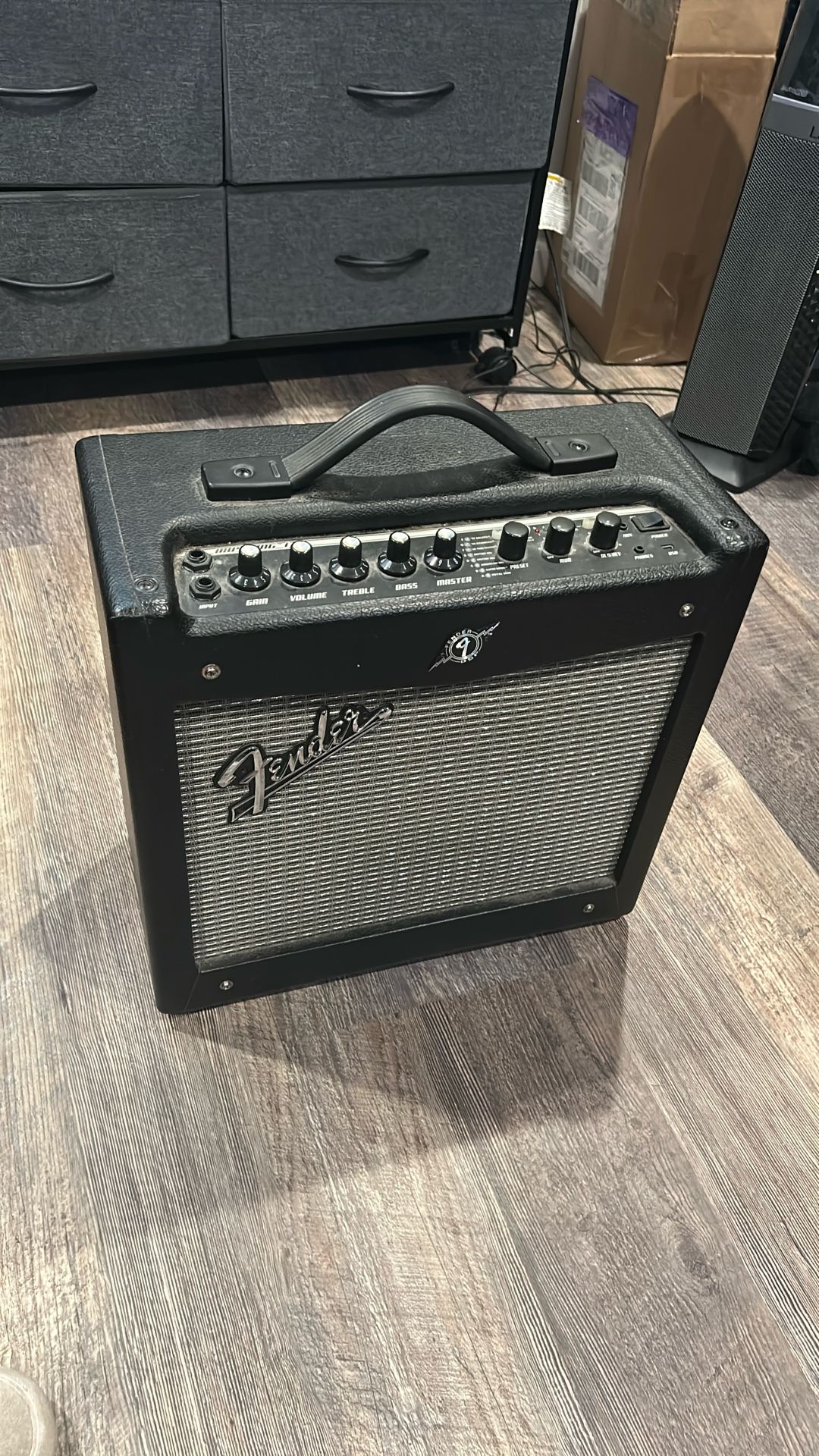 Fender Mustang V2