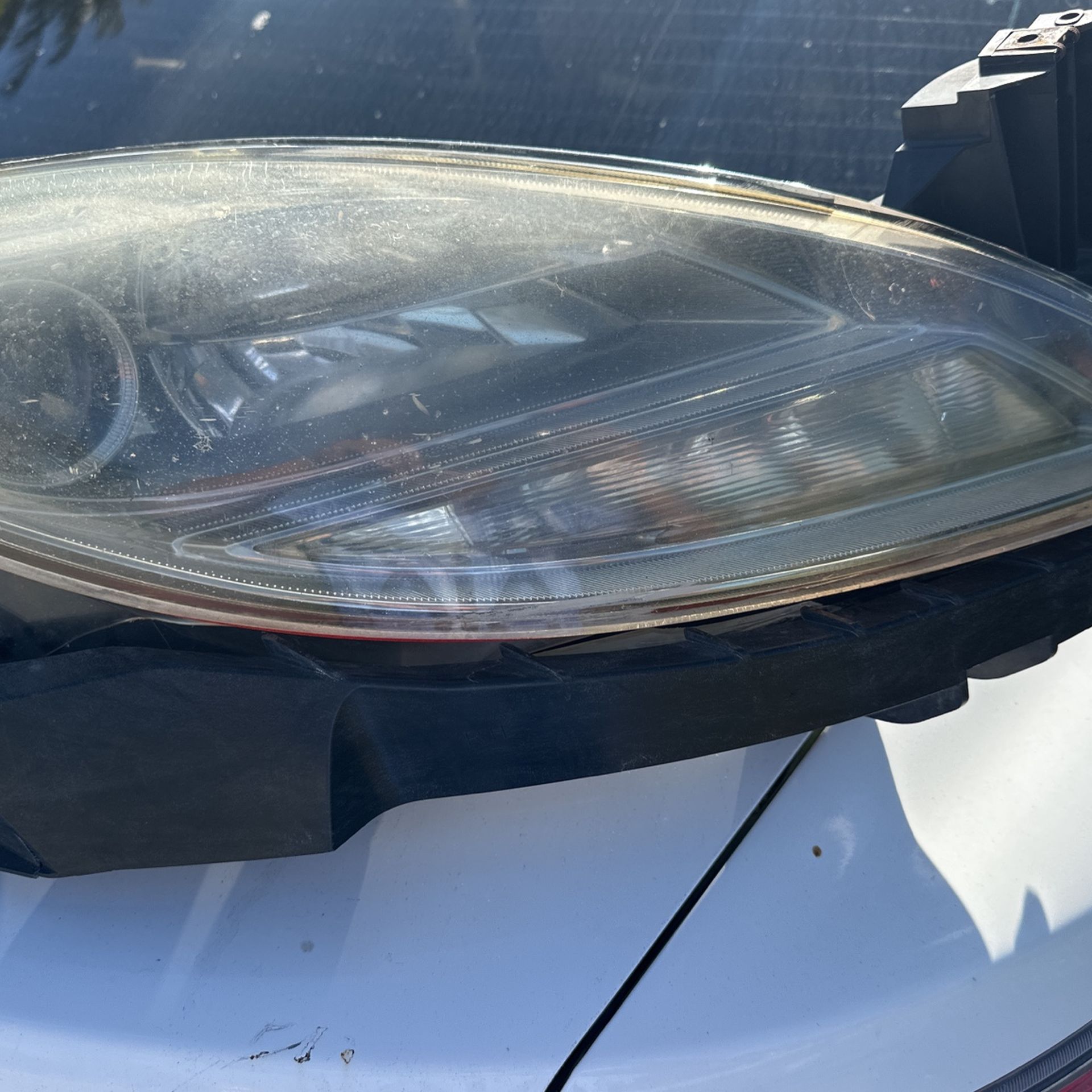 Mazda 6 2009-2010 Headlight Left And Right