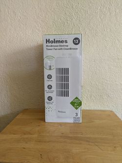 Holmes. MiniBreeze Desktop Tower Fan with CleanBreeze 13"