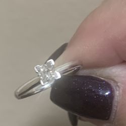 Diamond Engagement Ring, 0.5 Karat, 14 Karat White Gold, Size 7