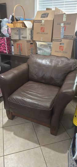High-end Vintage Leather Chair