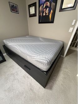 4 Drawer Bed frame and Full size mattress
