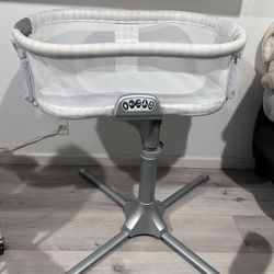 Halo BassiNest Swivel Sleeper Premiere Series