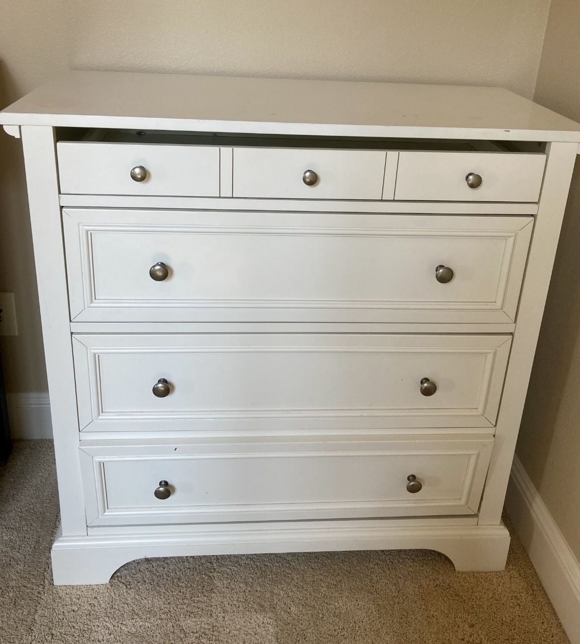 CREAM DRESSER