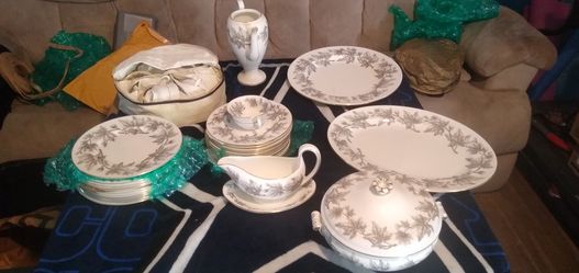 Wedgwood Bone China 40 Pieces