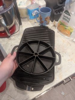 Cast iron baking and cooking set 8 pieces plus cleaning set