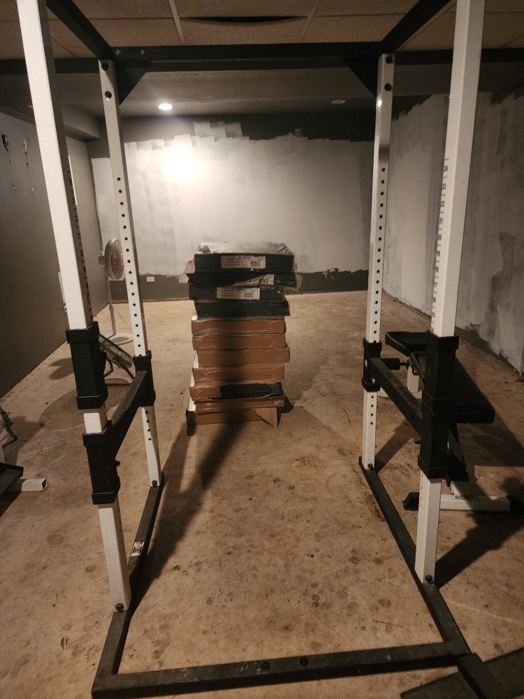 Old Tuff Stuff Squat Rack