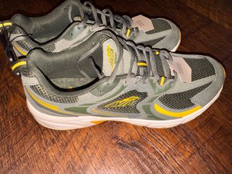 AVIA Running Sneakers size 11