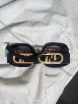 Fendi prada no question vask authentic