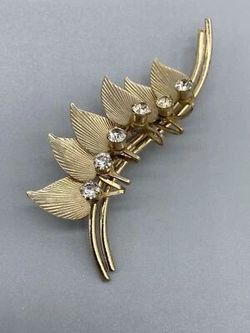 Leafs Crystals Floral Elegant Brooch Pin