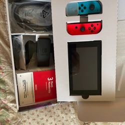 Nintendo Switch 