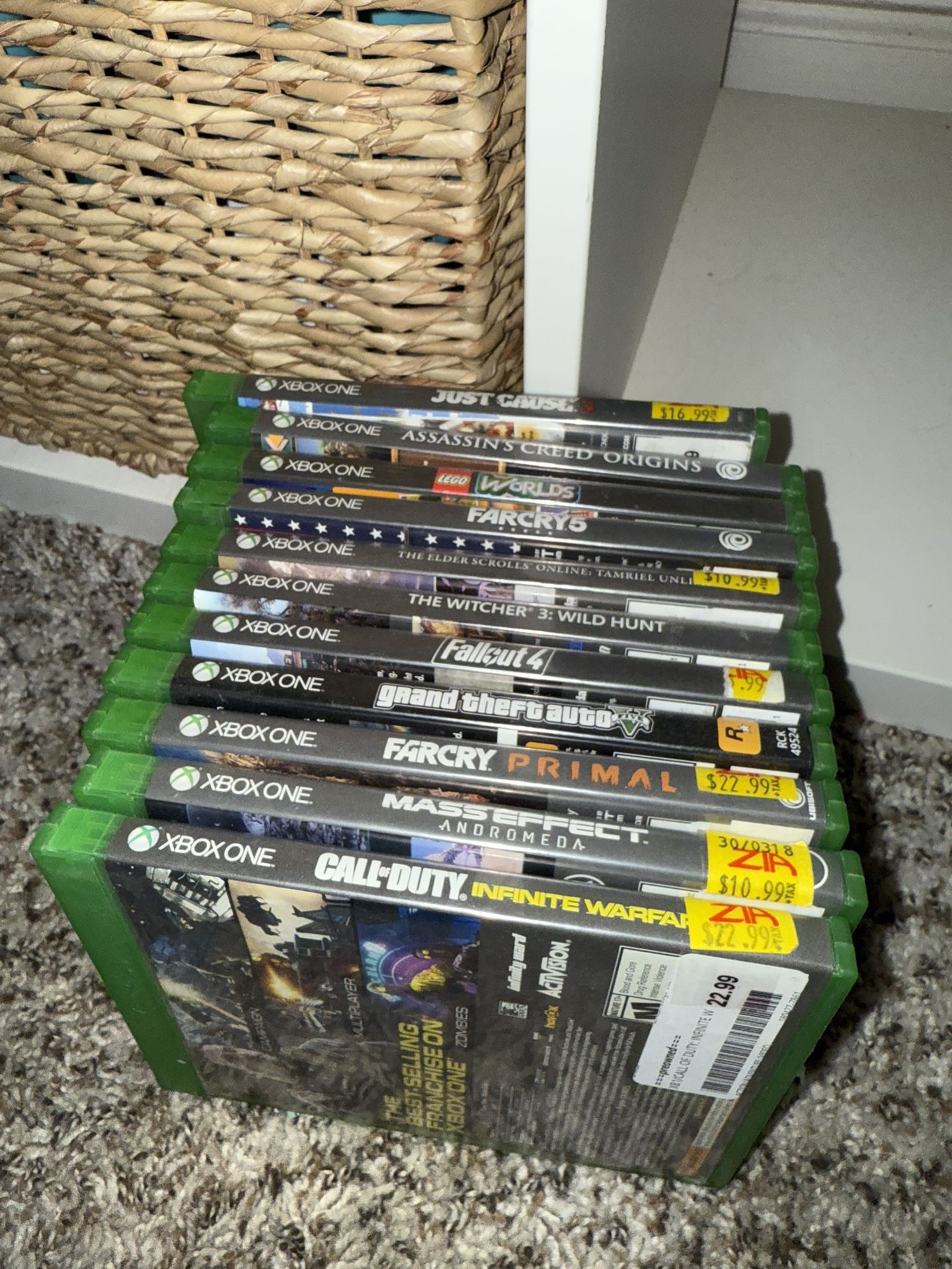 Xbox One Games And Controller