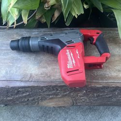 Milwaukee Rotary Hammer 