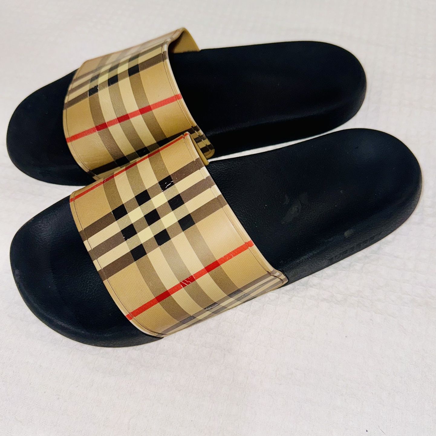Burberry Furley Checked Slides Size 8 Men