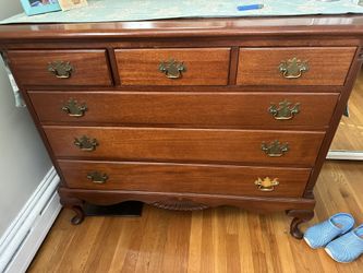 Drexel Solid mahogany Bedroom Set