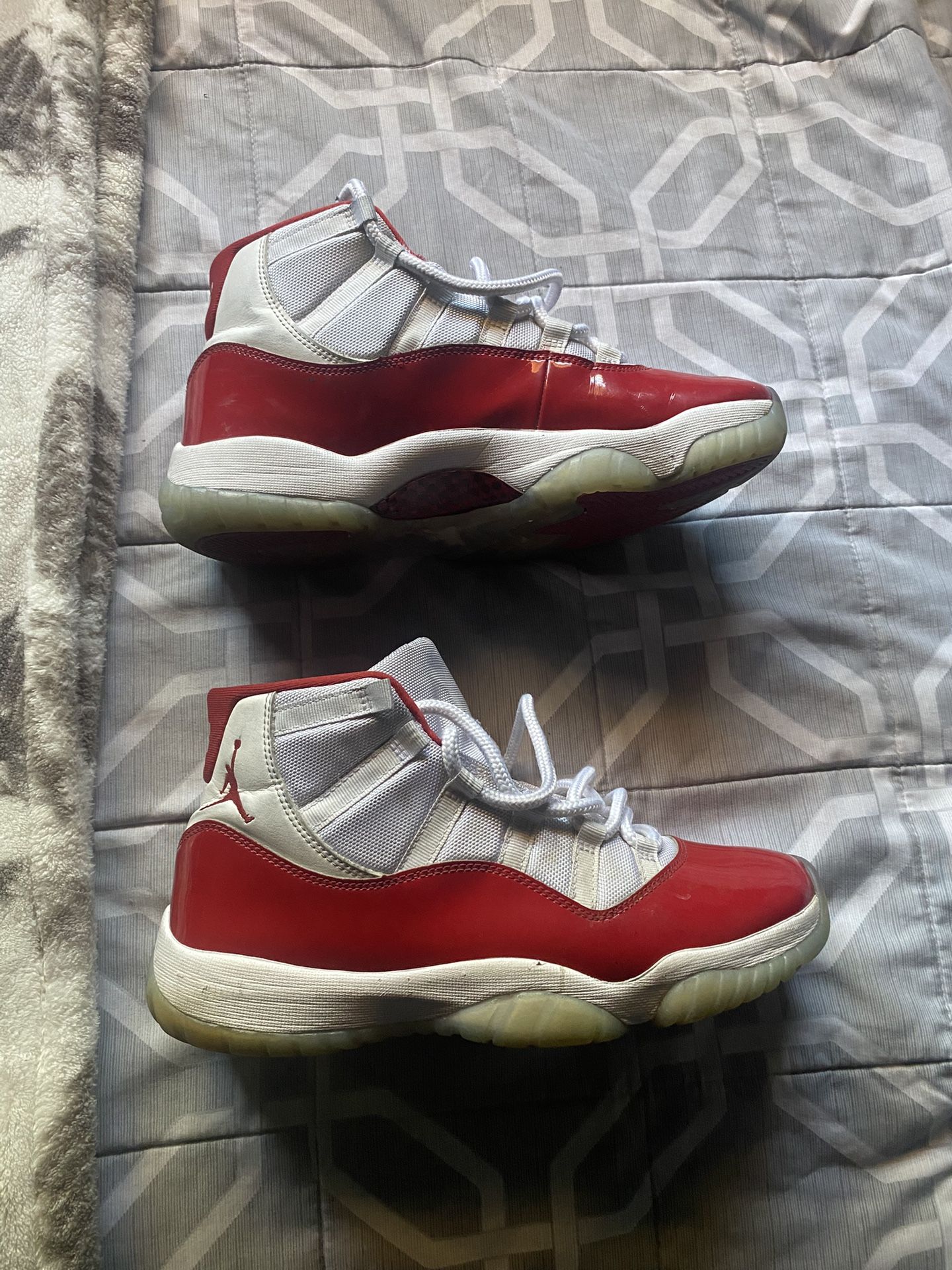 Jordan 11 Cherries