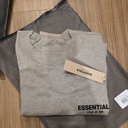 ESSENTIALS Oversized T-Shirt