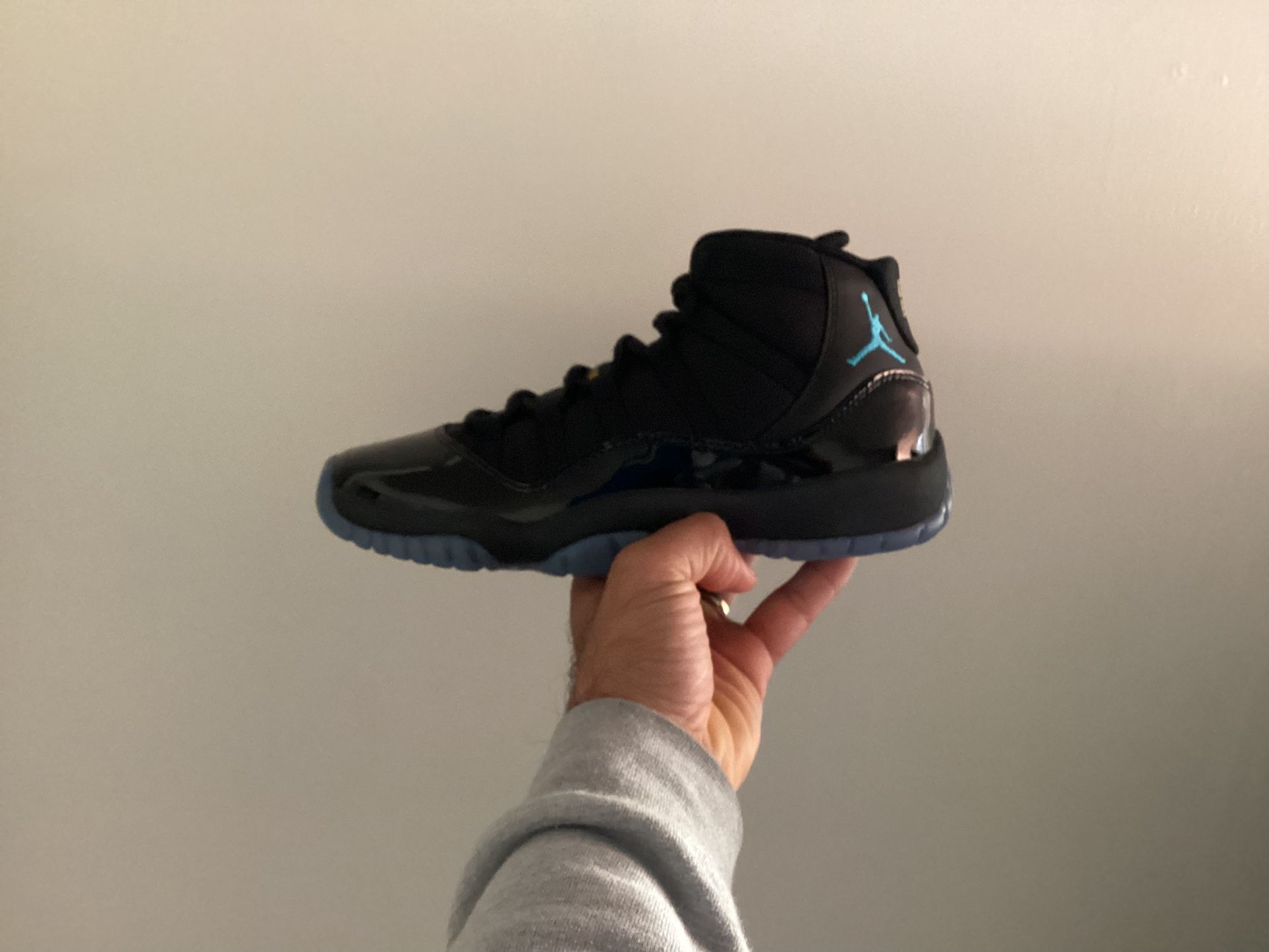 Jordan 11 Gamma Blue