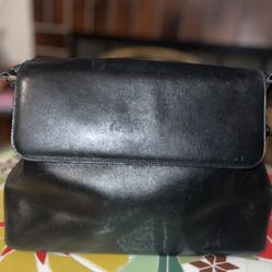 Vintage Leather Gucci Handbag 