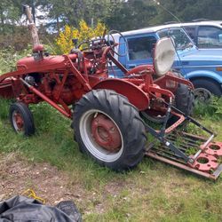 1954 I H SUPER A TRACTOR