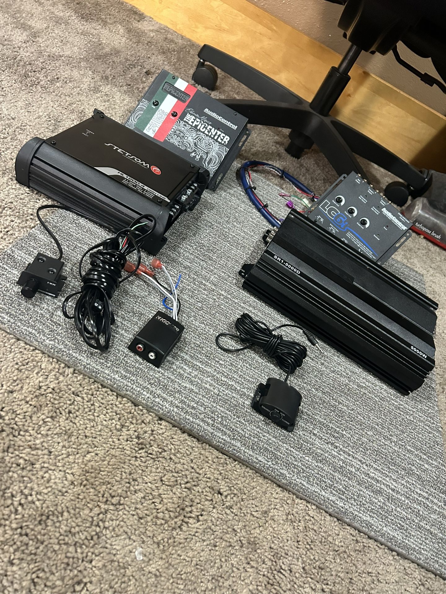 Vendo Equipo De Sonido 95%. Nuevo. X $2150. O Mejor Oferta. Incluye. El Cajon De Bocina.