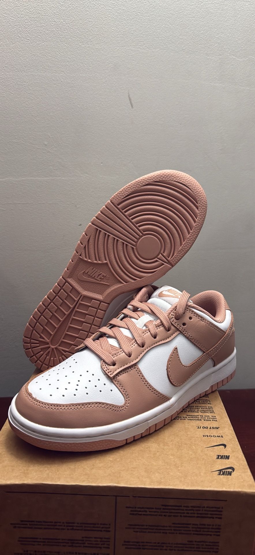 Nike Dunk Rose Whisper Size 8 Woman’s Brand New