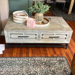 coffee table with 2 drawers