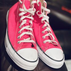 Converse Tennis Shoes