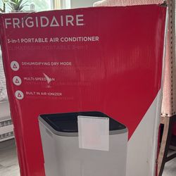 Frigidaire 3-in-1 Portable Room Air Conditioner 10,000 BTU (ASHRAE) / 6,500 BTU (DOE)