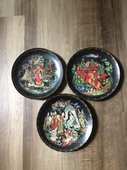 Vinogradoff Porcelain Russian Plates