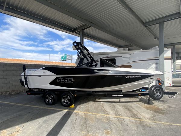 2015 axis t23 wakesurf boat