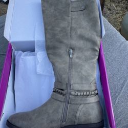 Size 10 Brand New Boots