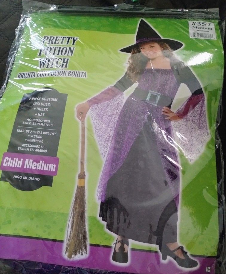 Pretty Potion Which Costume Size Medium Comes With Dress And Hat