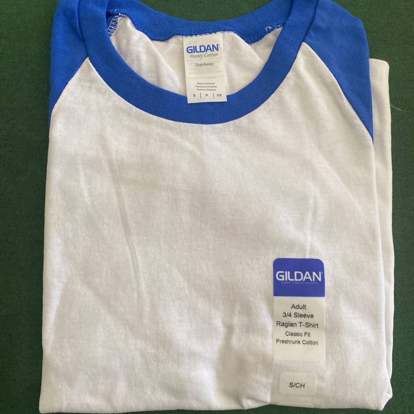 Gildan Adult 3/4 Redlands T Shirt Size Small Only Left In red/blue/black